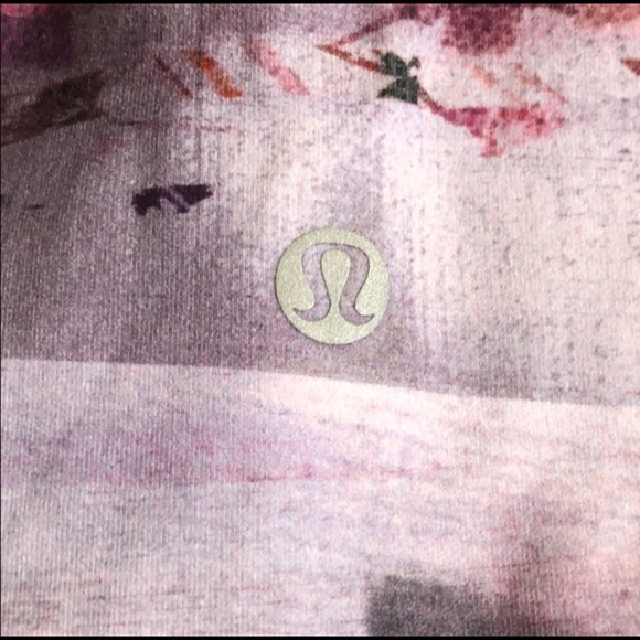 Lululemond 7/8 Legging size 6 - Picture 3 of 4